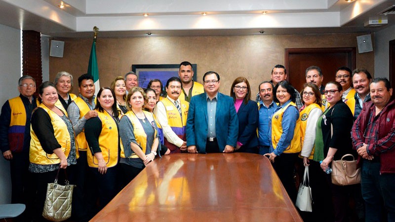 Reconocen labor comunitaria del Club de Leones